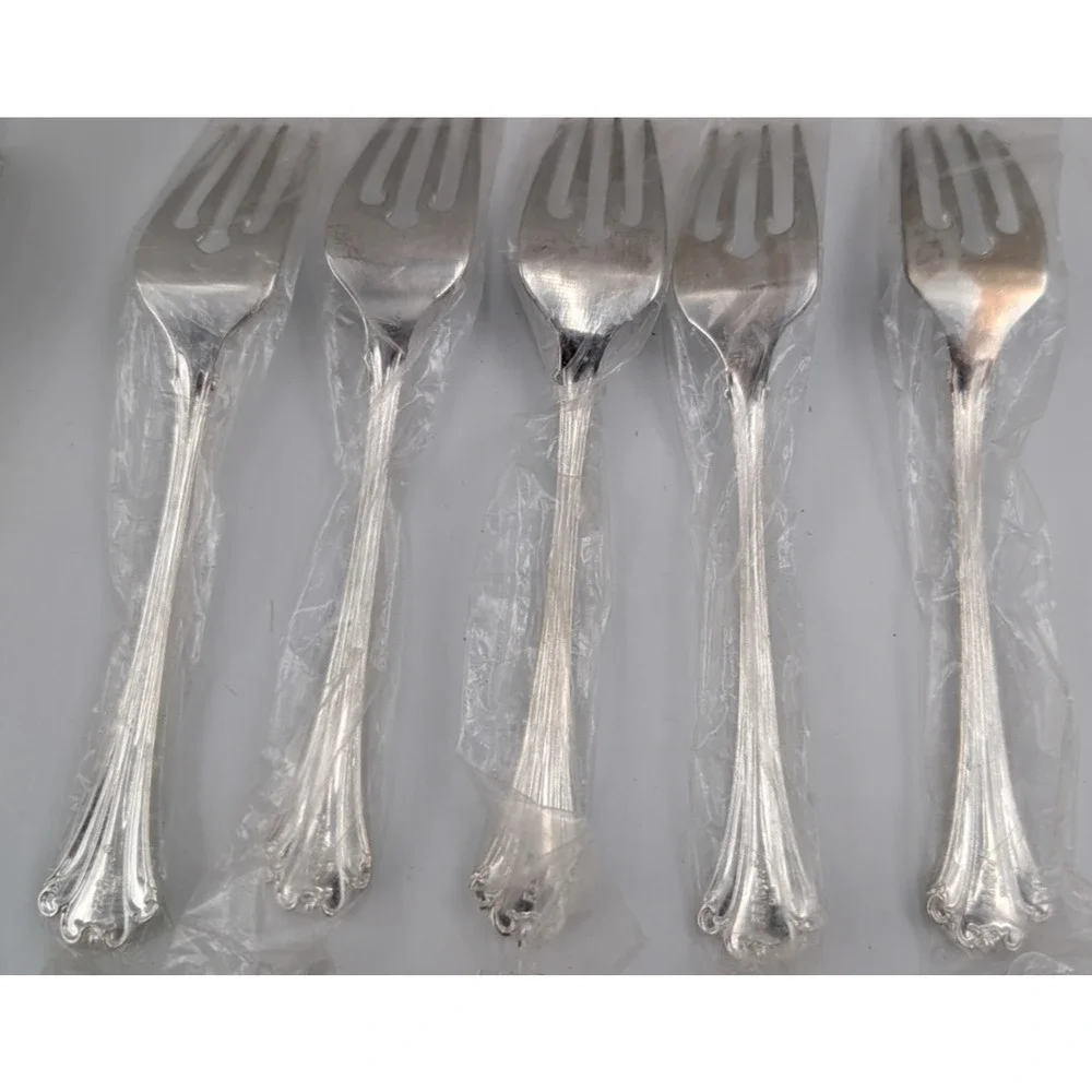 FB Rogers Silverplate Flatware 26 pc American Chippendale fork spoon knife NOS